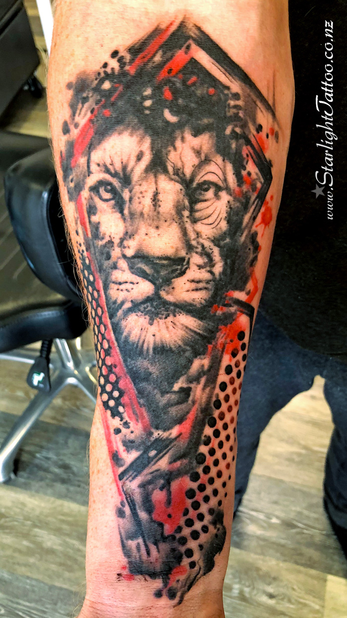 Abstract lion polka trash tattoo