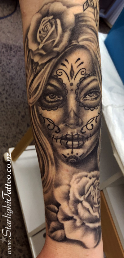Sugar skull tattoo in black and grey - Dia de los Muertos ink